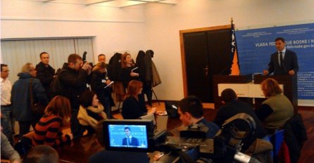 Novalić kritikovao: Građani u FBiH novac troše na stvari koje uopće nisu važne za život