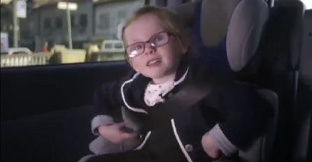 Kada vidite kako četverogodišnja djevojčica vozi kamion , oduševit ćete se (VIDEO)