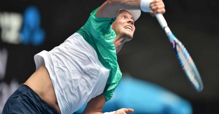 Berdych teže od očekivanog stigao u četvrtfinale