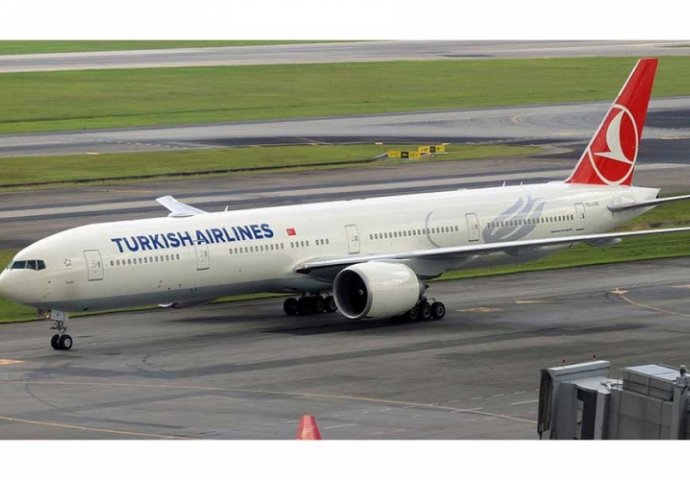 Avion Turkish Airlines prinudno sletio zbog prijetnje bombom