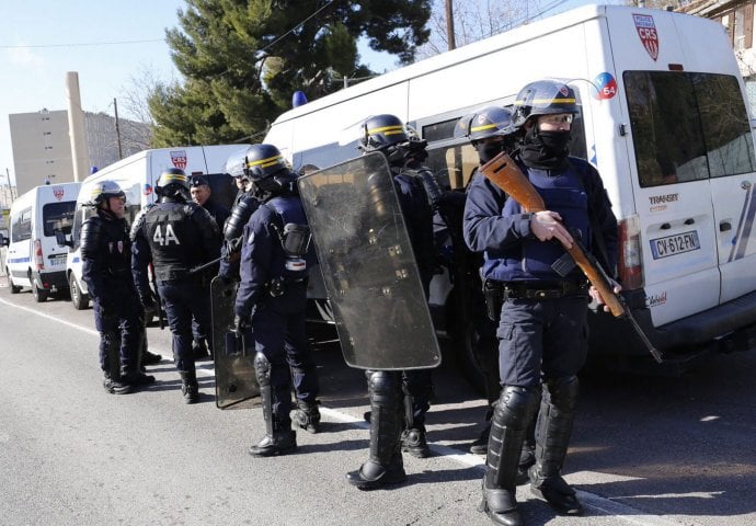 U pucnjavi u Marseilleu poginula jedna osoba