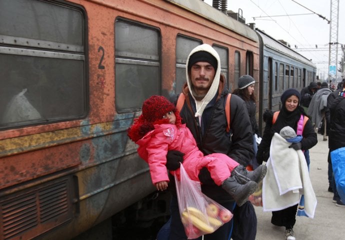 Putem Balkana: Izbjeglice u opsanosti od smrzavanja (FOTO)