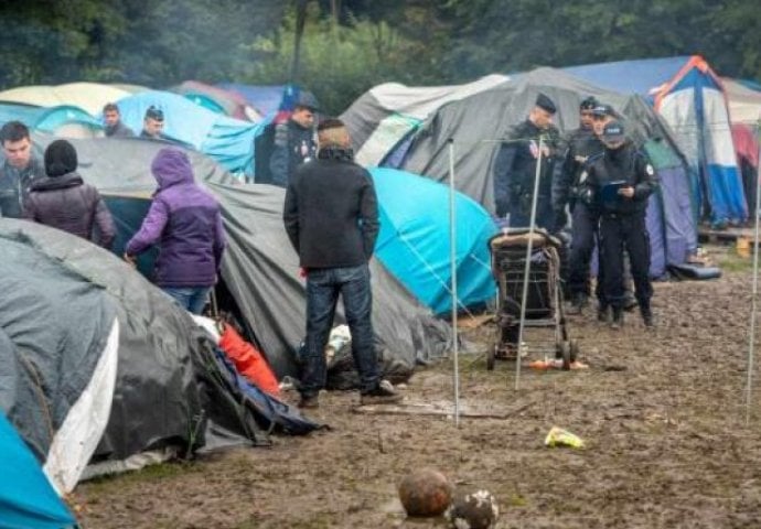 Povrijeđena tri migranta u sukobu bandi krijumčara