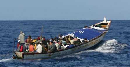 Italijanska mornarica spasila skoro 300 migranata iz vode, šestero se utopilo