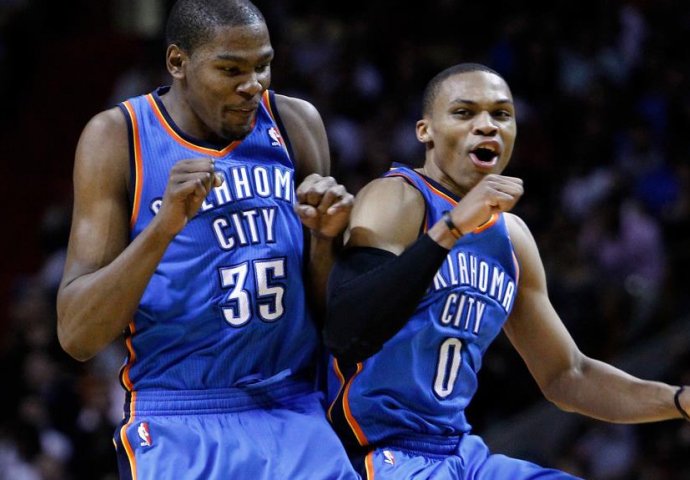 Durant i Westbrook briljirali, tri zvijezde Cavsa ubacile 20 i više poena