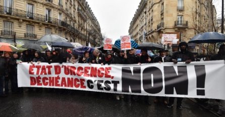 Francuska: Protesti zbog produženja vanredne situacije