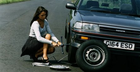 'Danas sam ugledao ženu kako mijenja gumu na autu, a evo šta je uradio moj komšija'