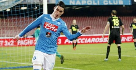 Napoli petardom ostao na vrhu, sjajan meč u Bologni