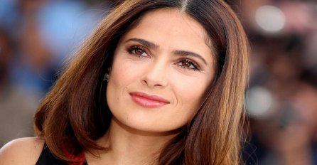 Neprepoznatljiva Salma Hayek bez šminke: Ovako stvarno izgleda