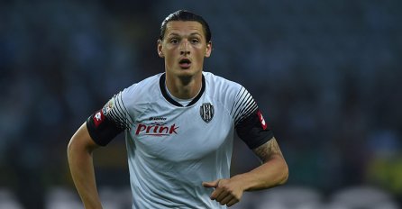 Đurić u posljednji čas prelazi u Chievo?