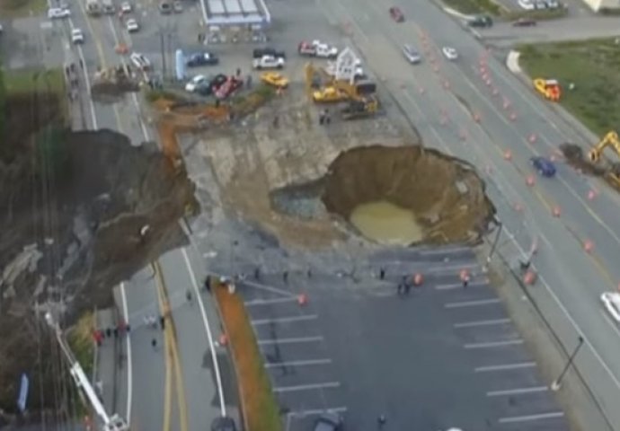 Oregon: Otvorila se ogromna rupa nasred ceste