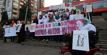 Zenica: Održana mirna šetnja za hidžab