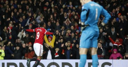 Sjajni United bez poteškoća savladao Stoke, gostujuća pobjeda Bournemoutha i remi Swanseaja
