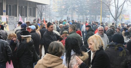 Druga godišnjica masovnih demonstracija: Građani poručuju da je vrijeme za novi 5. februar