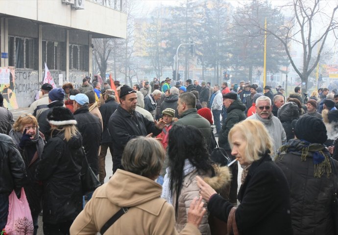 Druga godišnjica masovnih demonstracija: Građani poručuju da je vrijeme za novi 5. februar