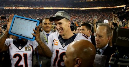 Denver Broncosi osvajači Super Bowla, Manning ušao u historiju NFL-a