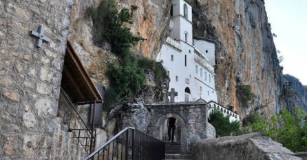 ČUDO U MANASTIRU OSTROG: Slijepa djevojčica sanjala je anđela, pa ujutro progledala