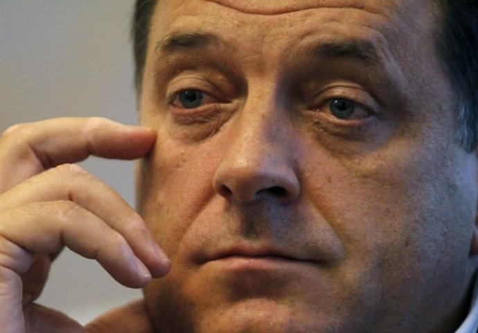 "Dodik u politici više koristi pljuvačne žlijezde nego mozak"