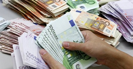 Regionalni "hit": Vadi, vadi pare tebi da kupim mečku a sebi BMW!