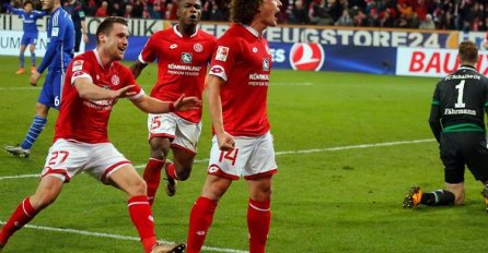 Mainz ostvario treći uzastopni trijumf: Kolašinac igrao svih 90 minuta 