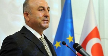 Cavusoglu o borbi protiv ISIL-a: Saudijski avioni bi mogli doći u Tursku narednih dana