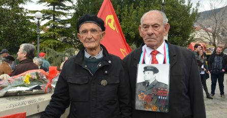 Antifašisti obilježili 71. godišnjicu oslobođenja Mostara, vandali oskrnavili partizansko groblje