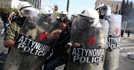 Protive se izgradnji izbjegličkog centra: Grčka policija bacila suzavac na demonstrante