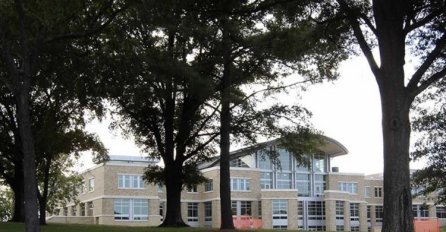 Univerzitet zatvoren zbog dojave o naoružanim muškarcima