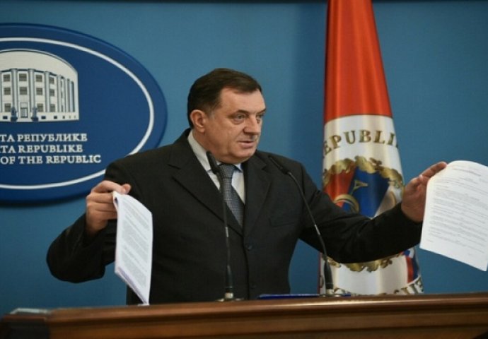 Dodik predočio ugovor o kreditu kod Pavlović banke