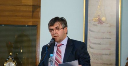 Ambasador Subašić se sastao s ministrom vanjskih poslova Nepala Kamalom Thapom 