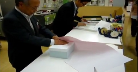 Genijalci na djelu: Pogledajte kako Japanci umotavaju svoje poklone (VIDEO)