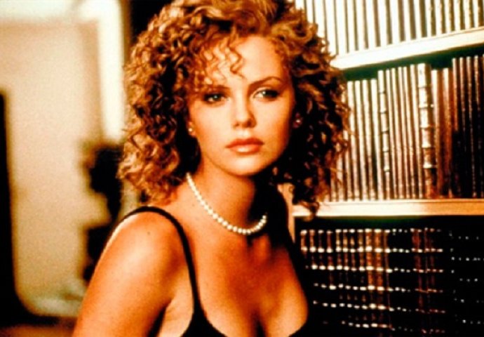 Ova glumica je odavno u petoj deceniji života, ali za njom žude svi muškarci na svijetu