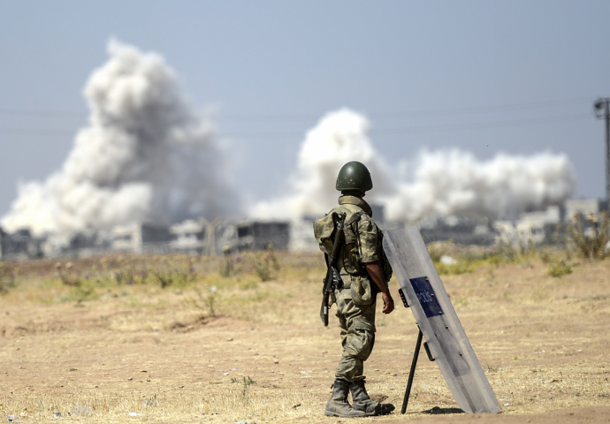 Turska vojska nastavlja artiljerijom gađati položaje terorista PYD/PKK u Siriji