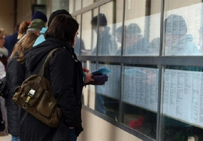 Oko 81 posto nezaposlenih osoba u BiH tražilo posao duže od jedne godine