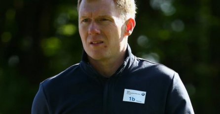 Paul Scholes želi preuzeti Manchester United: Oštro kritikuje Van Gaala