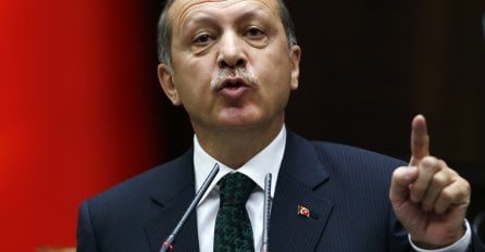 Erdogan: Turska neće dozvoliti djelovanje nelegitimnih formacija u blizini svoje granice