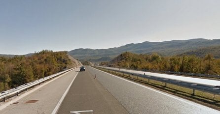 Teška nesreća na autoputu: Sudarila se dva automobila, dvije osobe izgubile život