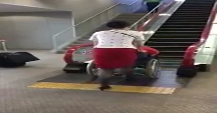 Japanci genijalci: Pogledajte kako su pokretne stepenice prilagodili invalidima (VIDEO)