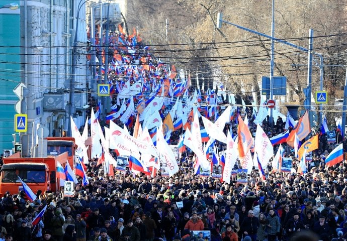 Hiljade ljudi na ulicama Moskve: Obilježena godišnjica smrti Borisa Nemcova