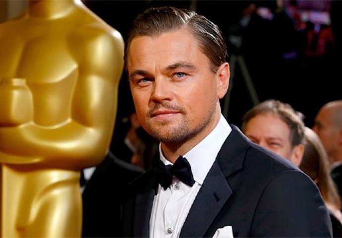 DiCaprio zaboravio Oscara na zabavi (VIDEO)
