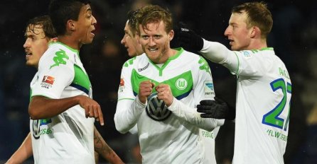 Wolfsburg se vratio u borbu za Evropu, Hannover zakucan za dno tabele