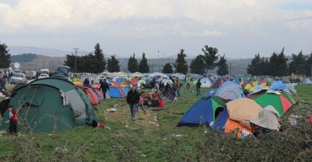  Izbjeglički kamp u mjestu Idomeni popunjen: Sve je manje hrane i osnovnih potrepština