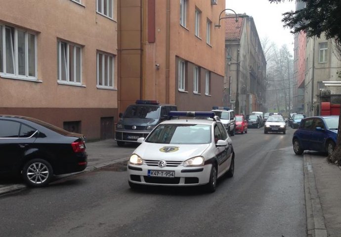 Sarajevo: Pretresi FUP-a na više lokacija, uhapšena jedna osoba 