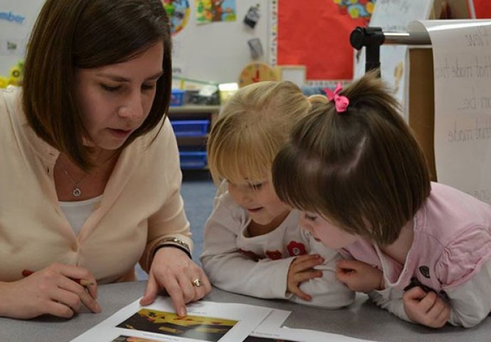'' Završila sam fakultet i radim kao tetkica u jednoj školi''