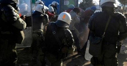 U Grčkoj 32.000 migranata  