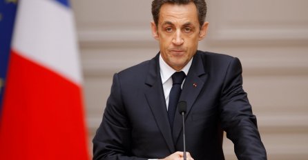 Sarkozy: Burkini je provokacija kojom se podržava radikalni islam