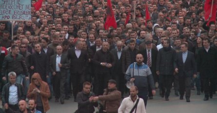 Skoplje: Protest Albanaca protiv gradnje krsta