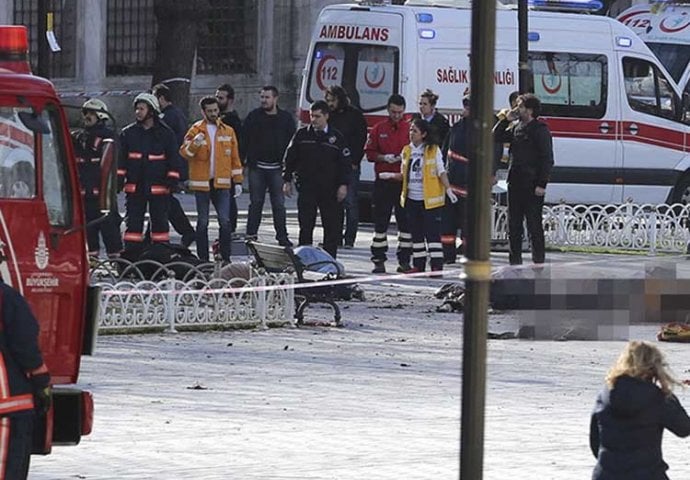 Dva policajca ubijena u eksploziji automobila bombe na jugoistoku Turske