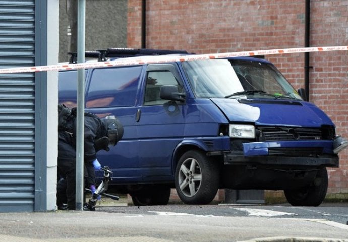 Od eksplozije bombe teže povrijeđen zatvorski čuvar 