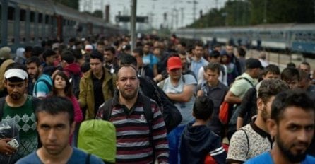 Više od 400 vojnika ide na granicu kao prevencija za migrante 